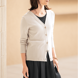 ソフトフライスＶネックカーディガン（LOC）