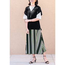 重ね着を楽しめるケーブル柄ニット | ニット/セーター通販のDHC