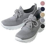 さっと履きやすい美脚見せスニーカー