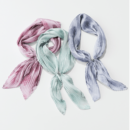 フラワー柄プリーツスカーフ