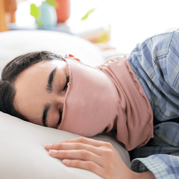 シルクのネックウォーマー