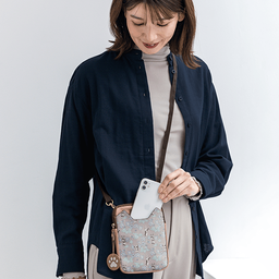 神保町にゃんこ堂・スマホショルダー