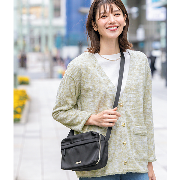 充実ポケット・ガバっと開くミニショルダー | ショルダーバッグ通販のDHC