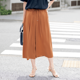 落ち感・タックキュロット