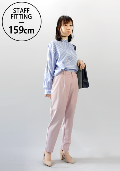 着用色：ライトピンク　着用サイズ：9号<br>【スタッフコメント】<br>
腰回りがゆったりめなので動きやすいです。<br>透けないのでシャツなどを気兼ねなくインできます！
