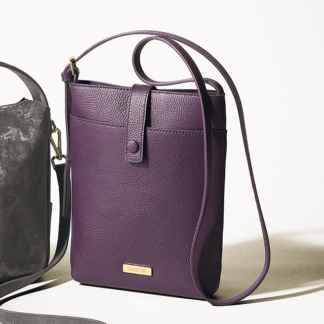 長財布も入るレザーコンパクトショルダー（バルコス）