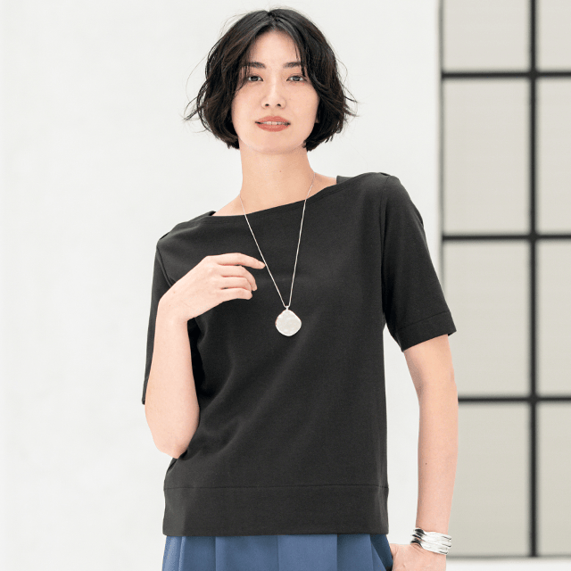 エアブレス・ボートネックカットソー