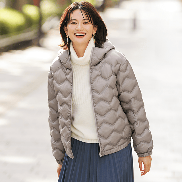 軽やか保温パフィージャケット